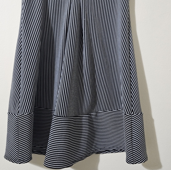 Alya Striped Skirt - Picture 4 of 7
